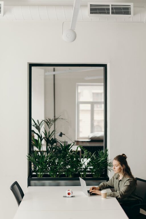 How to Keep Your Emails Under Control: Practical Tips for Inbox Management